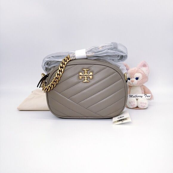 Tory Burch Small Kira Chevron Camera Crossbody Bag Gray Heron 082 90450 NWT $378 - Picture 1 of 16